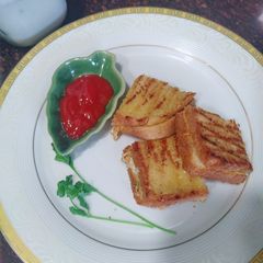 A picture of Hung curd Mali sandwich.