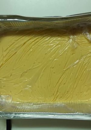 A picture of Mango ice cream.