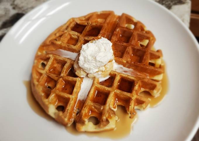 Simple Way to Prepare Super Quick Homemade Vavoo&#39;s Crispy Meringue Waffles