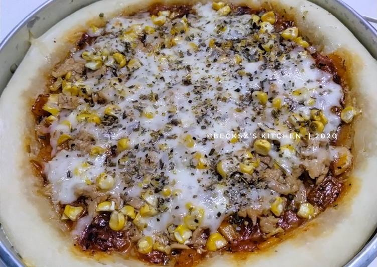 Langkah Mudah untuk Menyiapkan 153. Tuna Melt Pizza Homemade yang Lezat Sekali