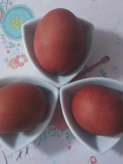 Una foto de Huevos de pascua cocidos