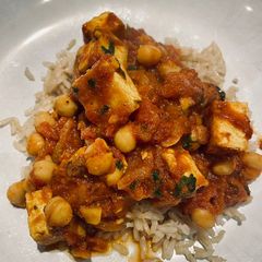 A picture of Tofu and chickpea curry.