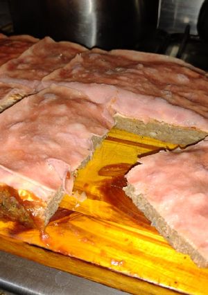 Una foto de Pizza de carne picada
