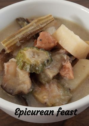 A picture of Shukto Mishmash of vegetables.