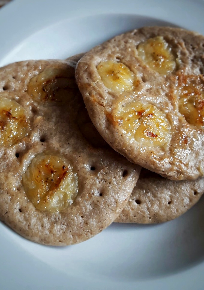 Una foto de Pancakes saludables de avena y plátano