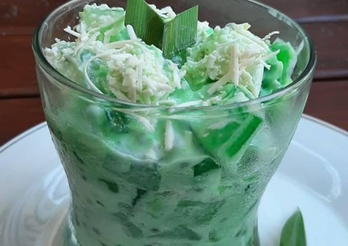 Cara Gampang Membuat Buko Pandan, Lezat