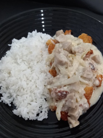 Langkah Mudah untuk Menyiapkan Chicken Katsu Rice Carbonara yang Sempurna