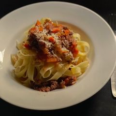 A picture of Bolognese Sauce.