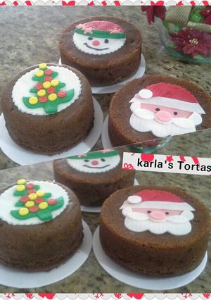 Una foto de Tortas negras Navideñas