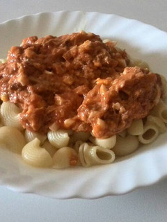 Una foto de Pasta tiburón con Atún