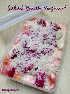 Foto resep 99.Salad Buah Yoghurt