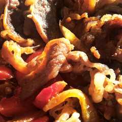 รูปของ Beef bowl/ daging sandung lamur/ short plate