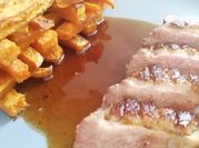 Une photo de magret de canard à la poêle