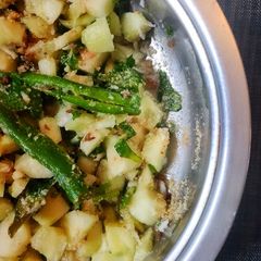 5 Minute Maharashtrian Cucumber Salad (Khamang Kakdi) A picture of 5 Minute Maharashtrian Cucumber Salad (Khamang Kakdi).