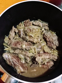 Una foto de Carne a la olla