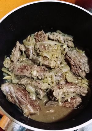 Una foto de Carne a la olla