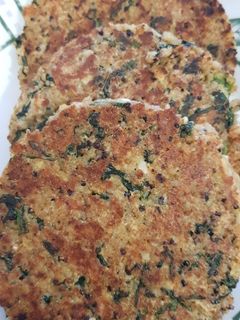 Una foto de Hamburguesas de quinoa y espinacas