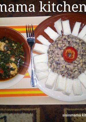 A picture of Yam & Beans with marghi source.