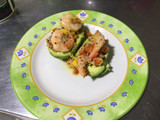 Aguacates rellenos de camarón