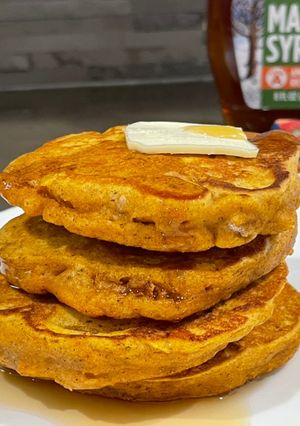 A picture of Pumpkin Pancakes.