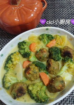 Green Monday》 cici靚靚素湯: 南瓜雜菜素肉丸濃湯 的食譜成品照片