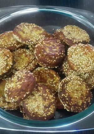 عکسی از دستور کوکو سیب زمینی کنجدی