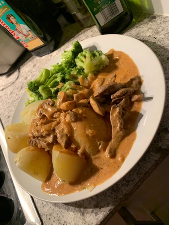 Simple Way Make Recipe 3. (Dinner/Lunch) Lower Fat Beef Stroganoff that is So Delicious, Tasty}
