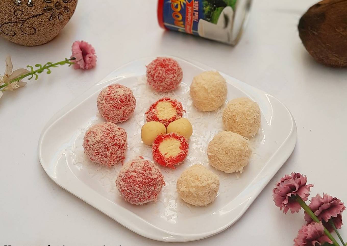 Coconut milk balls