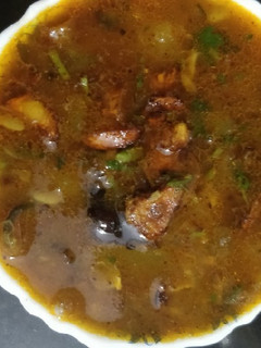 A picture of Lehsuni lauki Chana daal.