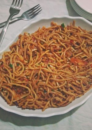 A picture of Spicy chicken spaghetti.