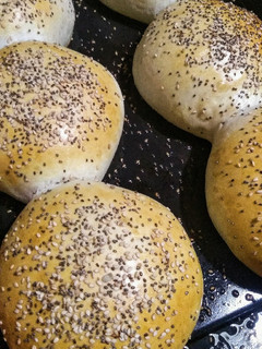 Una foto de PAN de HAMBURGUESA casero !