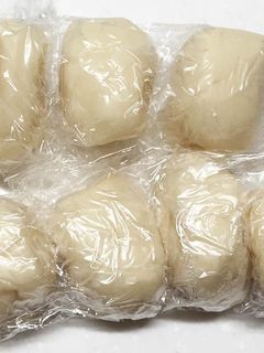 A picture of Nerikiri-dough (with rice flour).