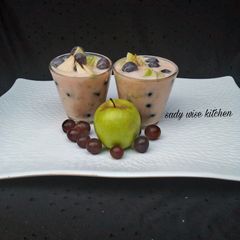 A picture of Yoghurt Fruits Salad.