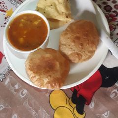 A picture of Ajwain puri.