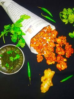 क्रिस्पी गोभी के पकौड़े (crispy gobi ke pakode recipe in Hindi) रेसिपी मुख्य फोटो