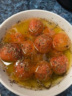 Una foto de Tomates cherry confitados en Crock Pot