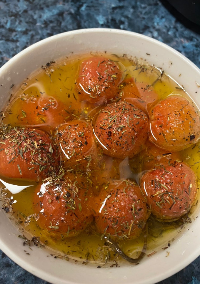 Una foto de Tomates cherry confitados en Crock Pot