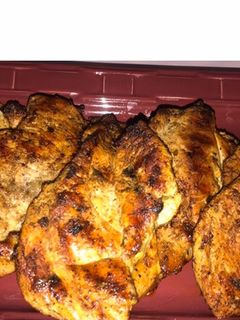 صورة لوصفة صدور الدجاج بنكهة الزعتر البري والروزماري 😋