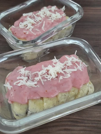 Langkah Gampang Membuat Resep Snack MPASI Banana bread pudding with strawberry yoghurt cream yang Sempurna Anti Ribet, Mantap Sekali