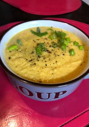 Una foto de Sopa crema de pollo y calabacín!