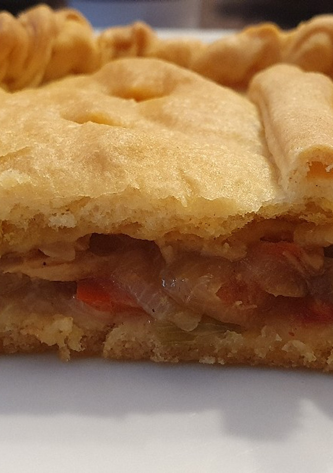 Una foto de Empanada de ventresca de atún y bonito