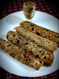থেপলা (thepla recipe in bengali) রেসিপির প্রধান ছবি
