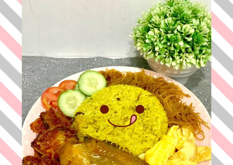 Langkah Mudah untuk Membuat Nasi Kuning RiceCooker Ala Ibun , Lezat