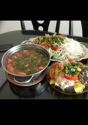 Hình của món Lẩu canh chua cá lóc.