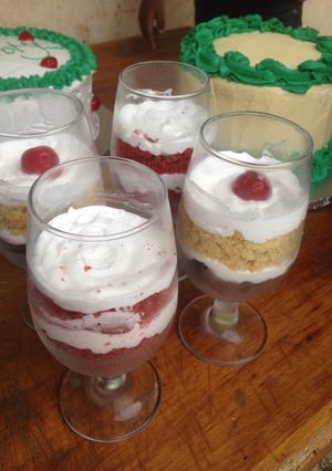 A picture of Cake parfait.