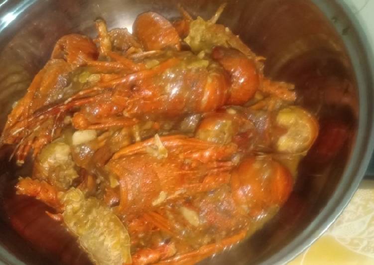 Langkah Mudah untuk mengolah Lobster pedas manis yang Sempurna