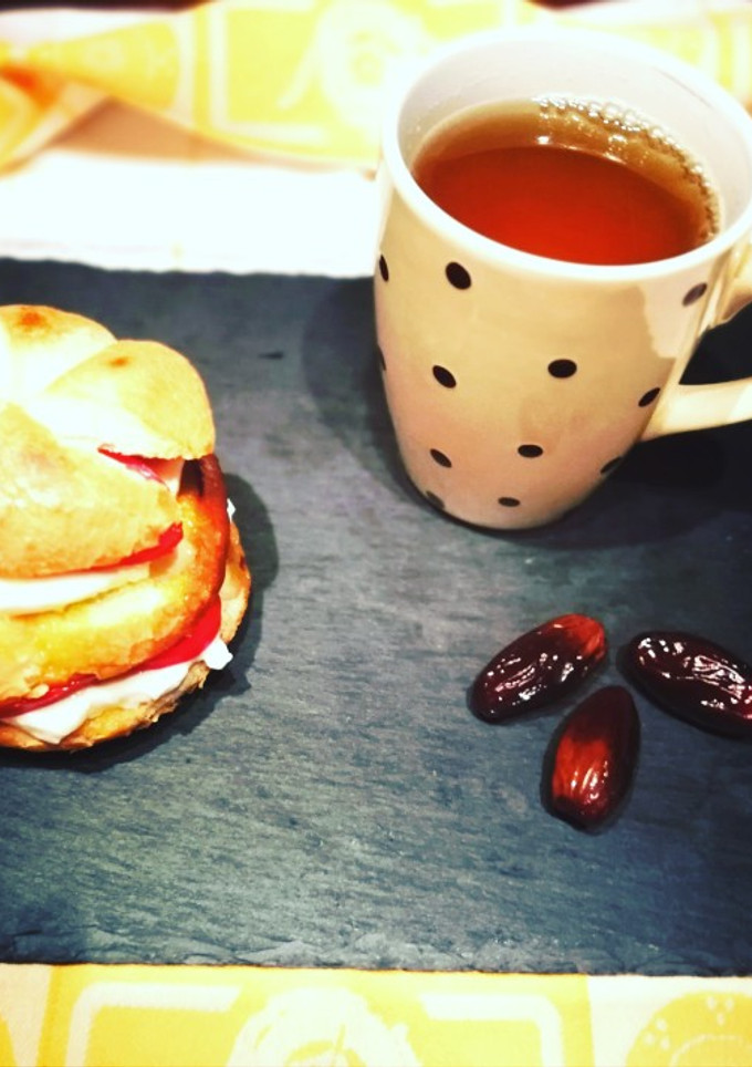 Una foto de Bollo con Mozzarella y piminento - fácil