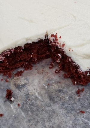 A picture of Buttercream icing.