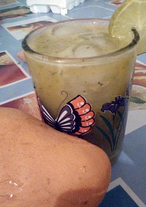 Una foto de Agua fresca de pepino con mango (muy refrescante)