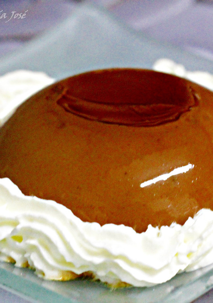 Una foto de Flan de chocolate negro